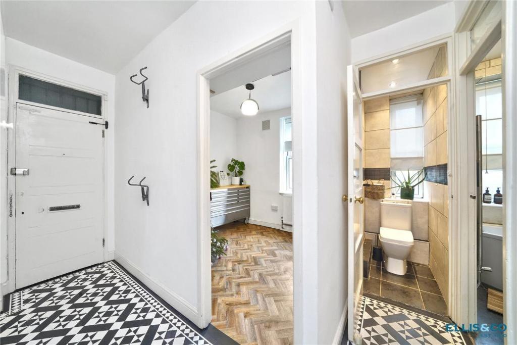 Brick Lane Apartment London